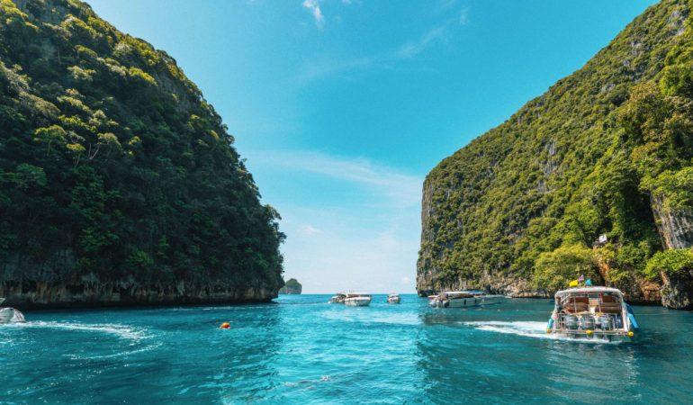 Clear waters and lush cliffs of Krabi, Thailand,
Image Credit: Siarhei Nester/Pexels