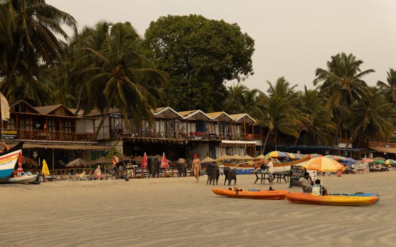 Beachfront with vibrant outdoor seating in tropical setting
Image credit - urtimud.89/Pexels
