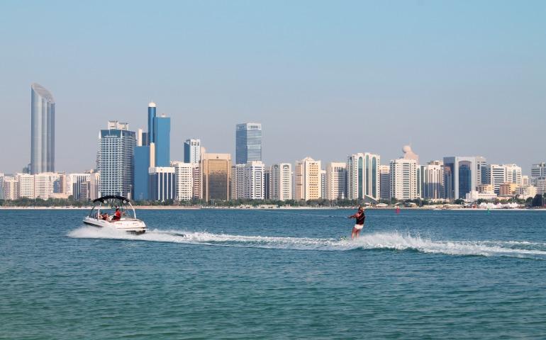 Wakeboarding in Abu Dhabi