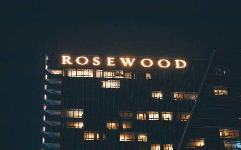 View of the Rosewood hotel in Abu Dhabi at night