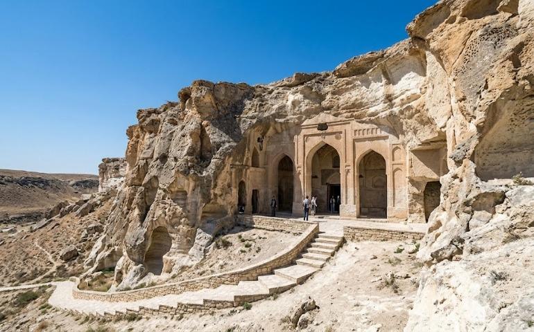 AI-generated image of Shakpak-Ata Underground Mosque