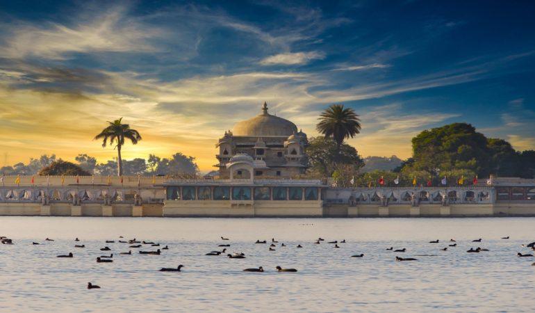 Best luxury hotels in Udaipur 
Image credit - caty pro max