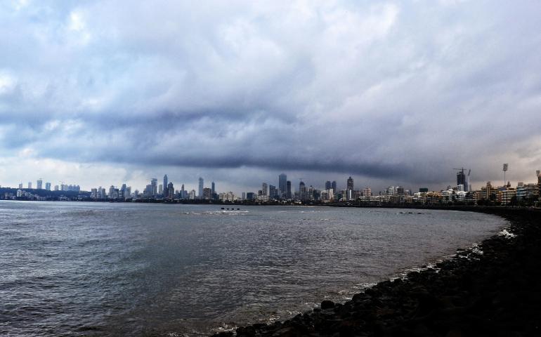 View of Arabian Sea, Marine Drive Mumbai.
Image Credit - Anubhav Arora/Unsplash