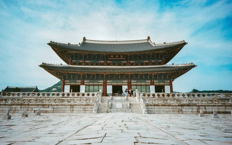 Outside view of the famous Gyeongbokgung Palace in Seoul
