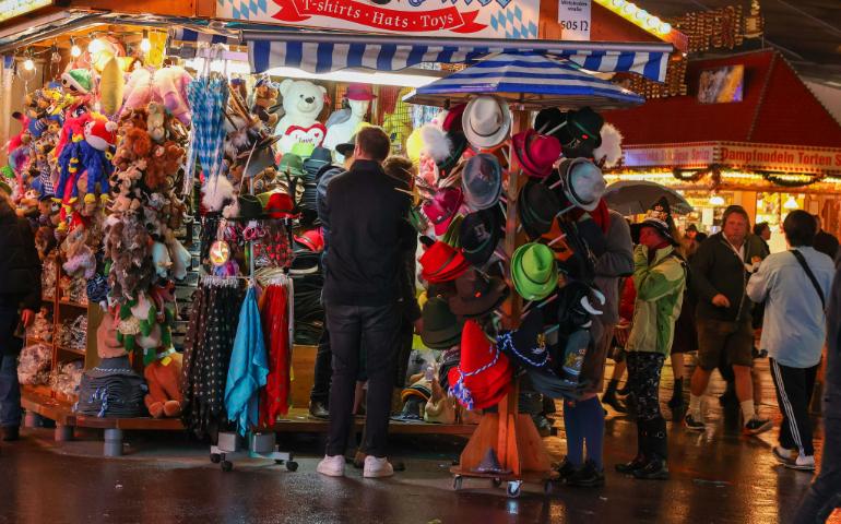 Shop at Oktoberfest