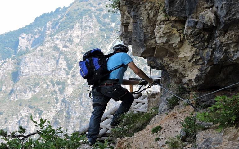 Rock climbing in Rishikesh.
Image Credit - pcdazero/Pixabay