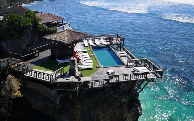 An aerial shot of a cliffside terrace with a pool overlooking the sea in South Kuta, Bali, Indonesia.
Image Credit: Ahmed Abd Allah/Pexels