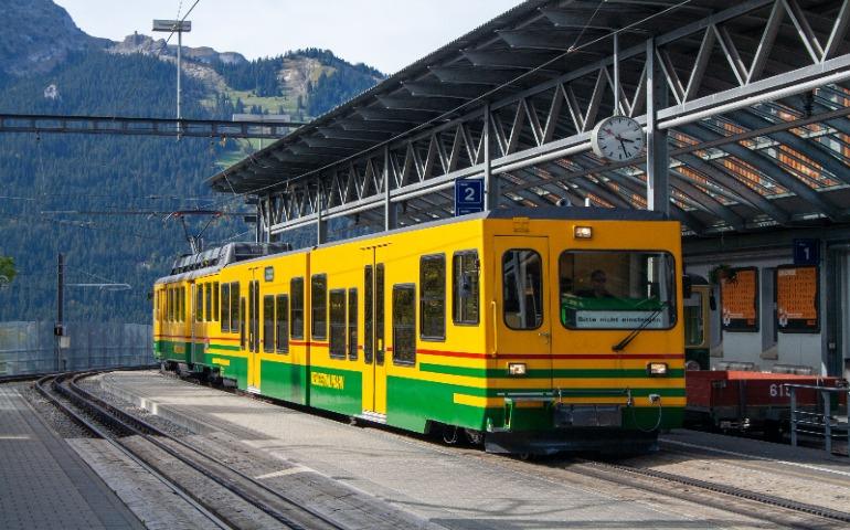 Train at a Swiss mountain station
Image Credit: ILOVESwitzerland/Pexels 