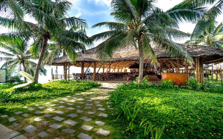 Trees with a wooden building
Image Credit: Quang Nguyen Vinh/Pexels