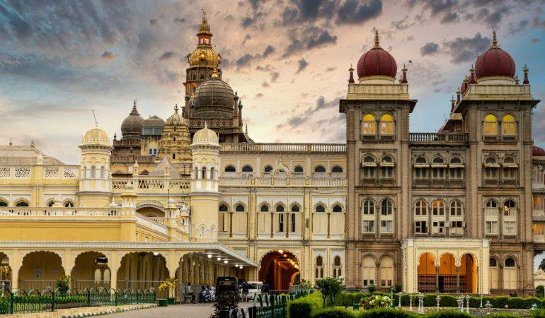 Mysore travel guide during Dussehra.
Image Credit - Syed Ali/Unsplash
