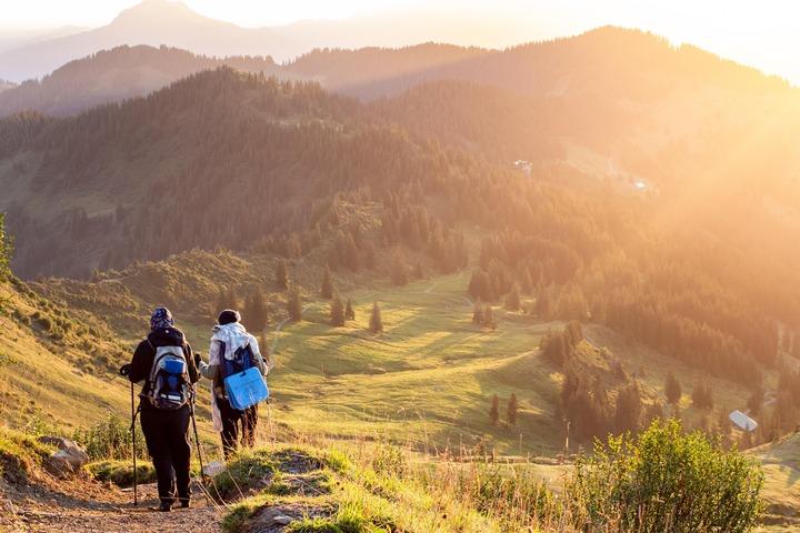 Hikers exploring the scenic beauty of Rishikesh
Image Credit - zapCulture/Pixabay