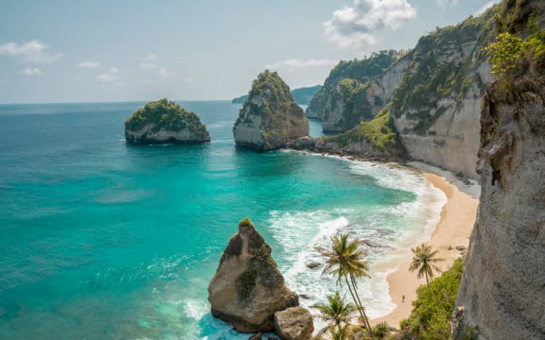 Beach and cliffs in Nusa Penida in Bali