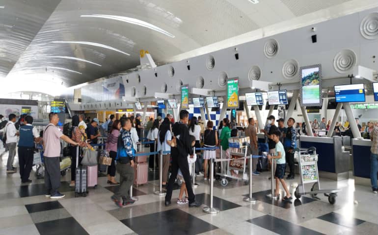 A long line at the immigration at the airport