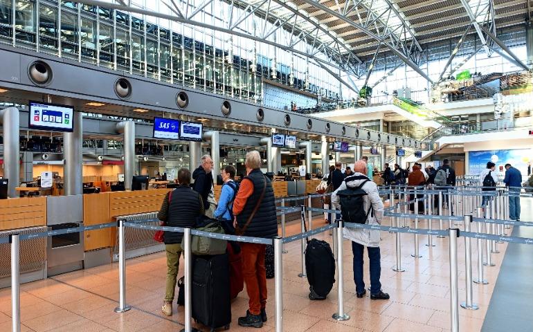 Airport's check-in counters
Image Credit: UMA media/Pexels