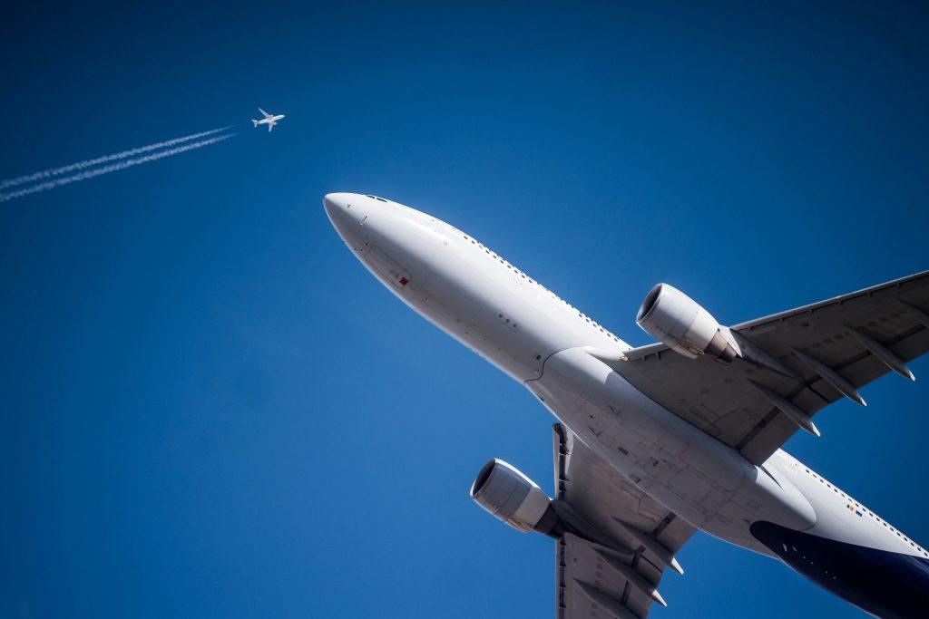 Two planes flying in the sky
Image Credit: Samuel’s Photos/Pexels
