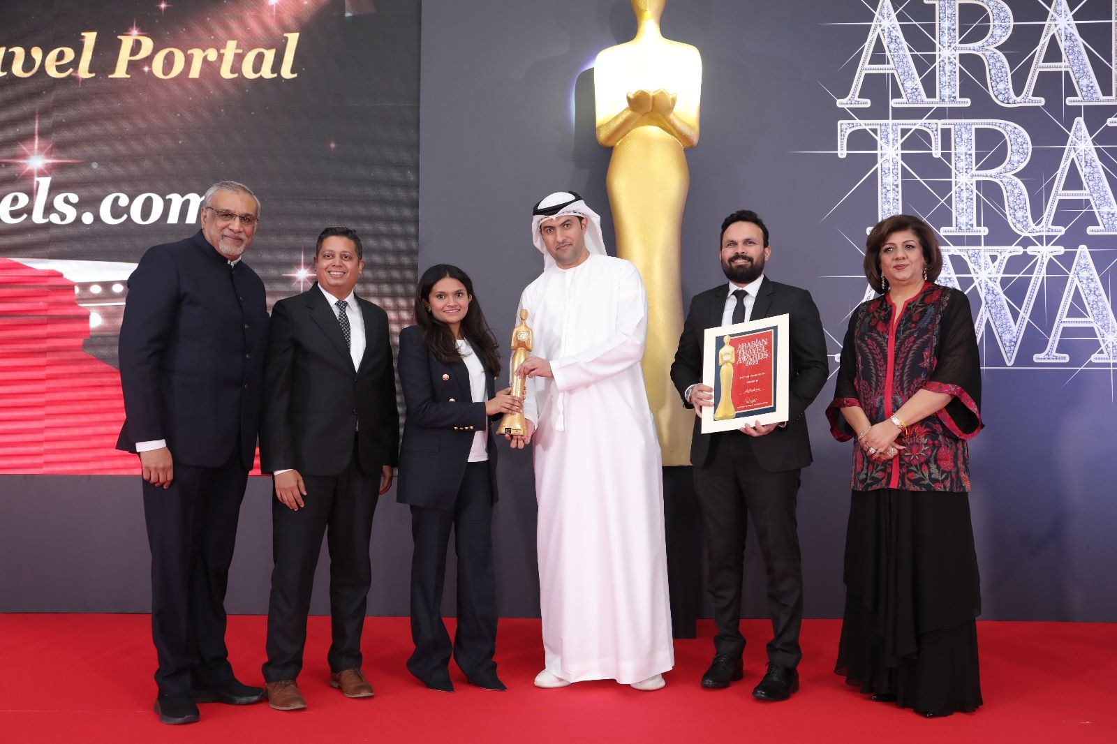 CEO receiving award
